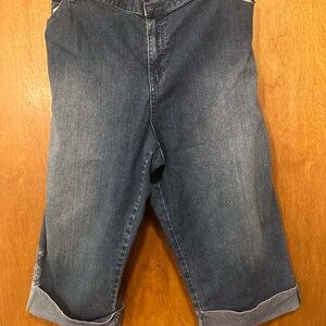 Catherine’s Capri blue jeans size 26W